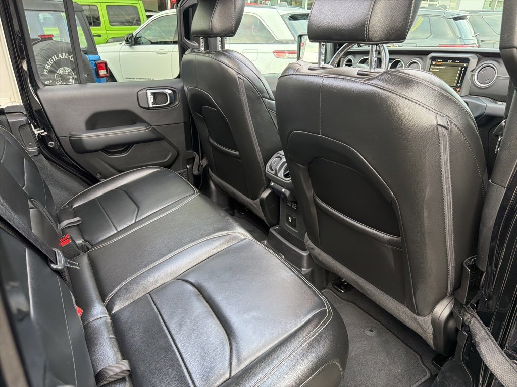 Certified 2022 Jeep Wrangler Unlimited Sahara w/ Cold Weather Group image 22