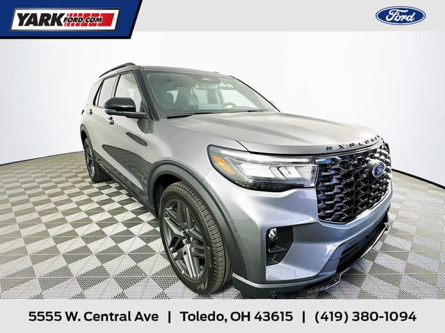 New 2025 Ford Explorer ST image 1