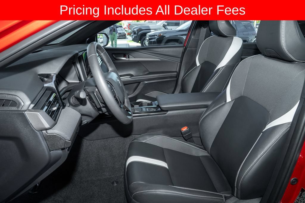 Used 2025 Toyota Camry SE FWD image 10