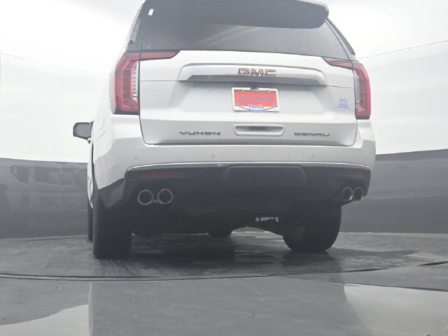 Used 2024 GMC Yukon Denali RWD image 32