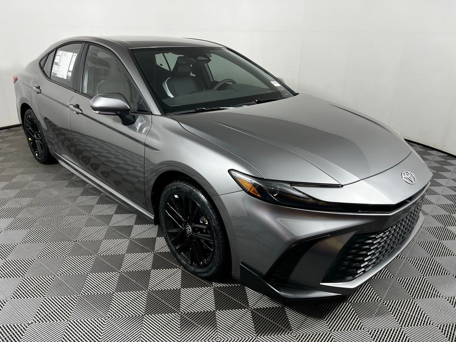 New 2026 Toyota Camry SE image 3