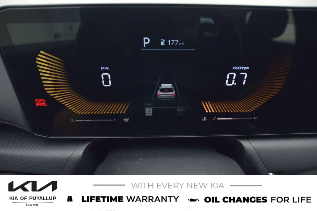 New 2025 Kia K4 LXS image 18