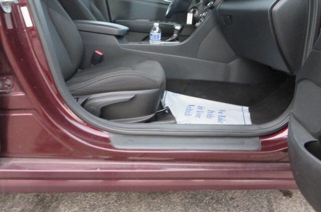 Used 2018 Kia Optima LX w/ 17" Alloy Wheels Package image 17