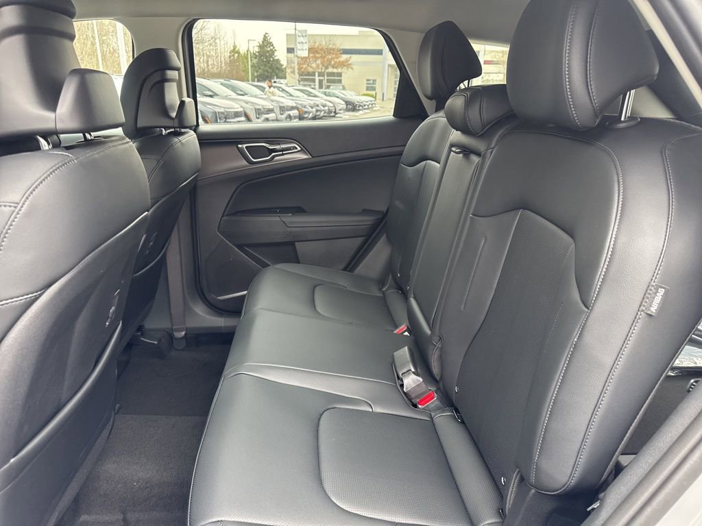 New 2026 Kia Sportage EX image 11