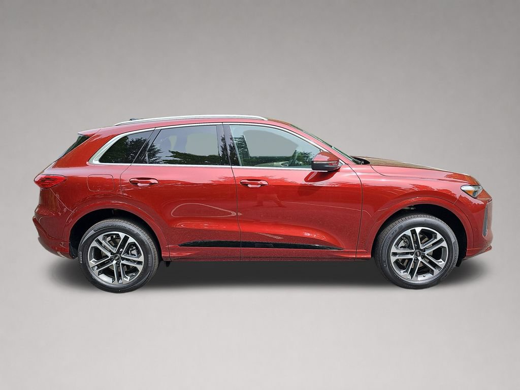 New 2026 Audi Q5 Premium Plus AWD/4WD image 2