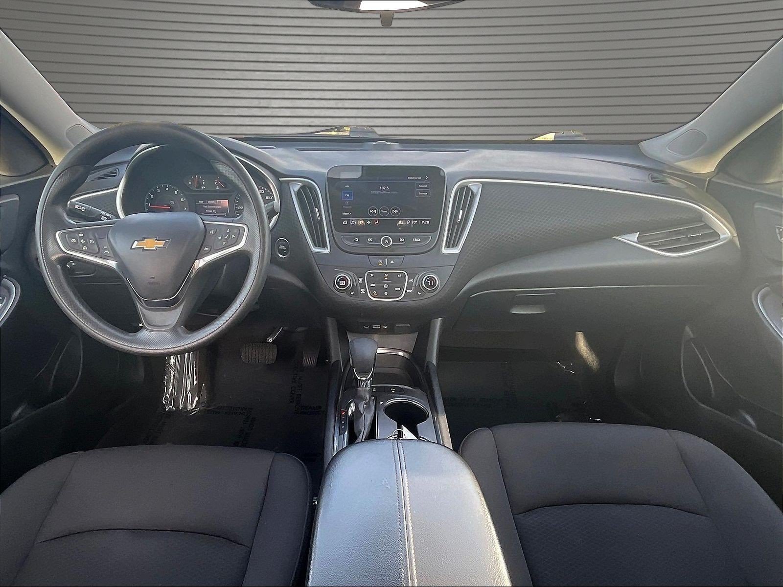 Used 2024 Chevrolet Malibu LT FWD image 9