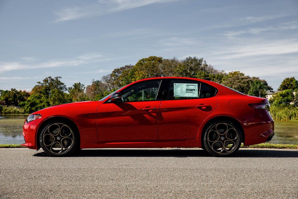 New 2025 Alfa Romeo Giulia w/ Driving Assist Package RWD image 6