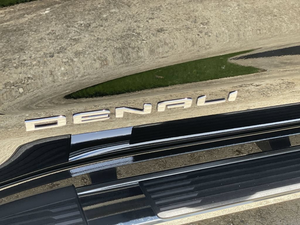 Certified 2025 GMC Sierra 1500 Denali AWD/4WD image 32