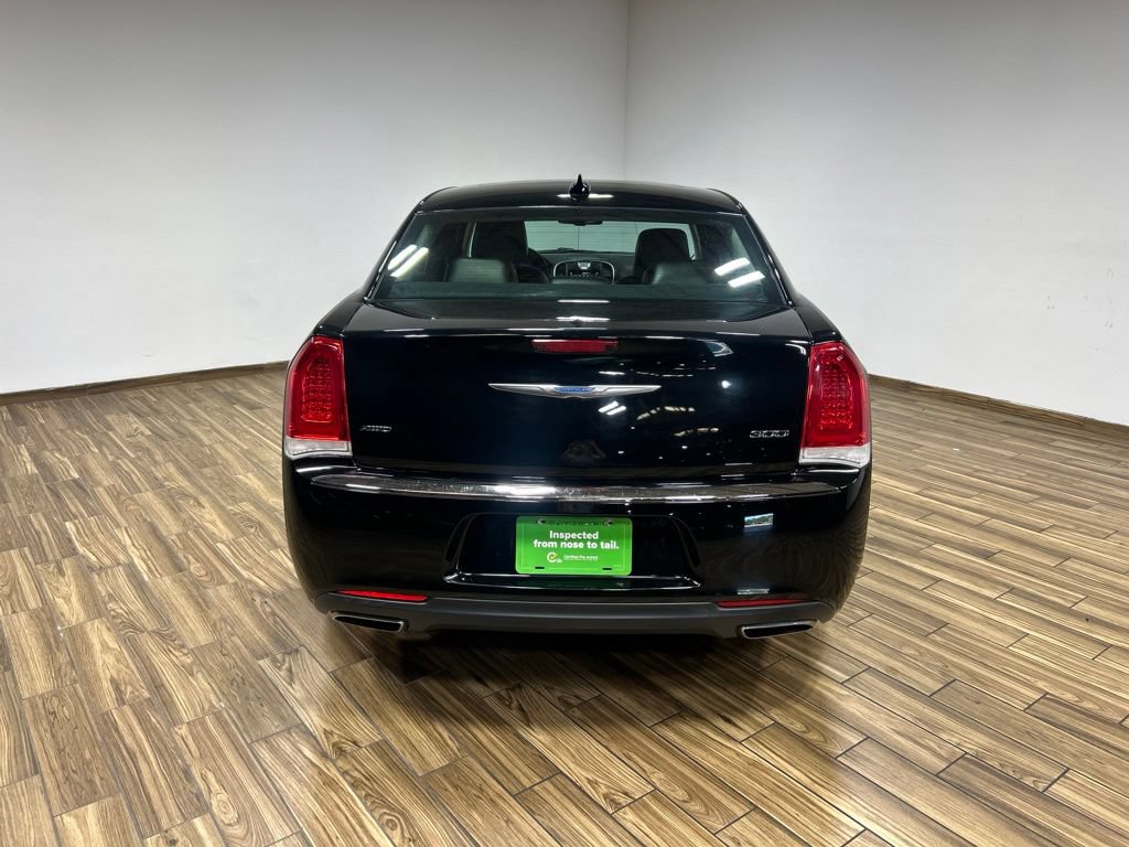 Certified 2018 Chrysler 300 Touring L AWD/4WD image 32