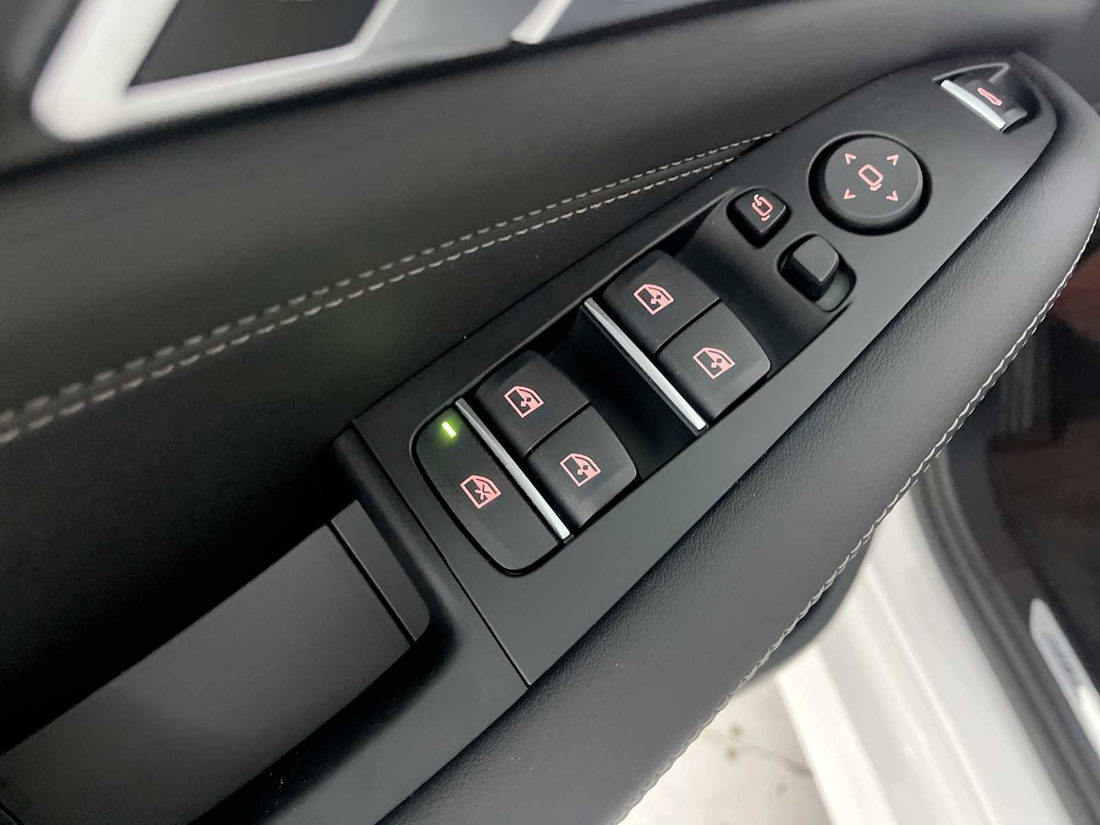 Used 2026 BMW X5 xDrive40i image 15