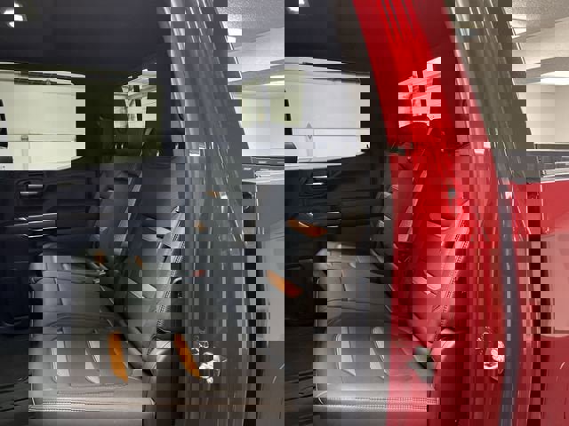 Certified 2021 GMC Sierra 1500 AT4 w/ AT4 Premium Package image 26