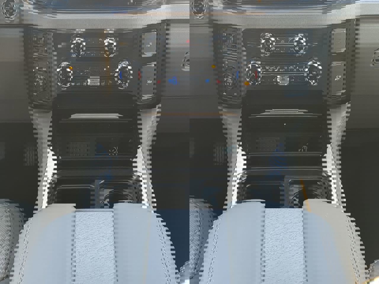 New 2026 Ford F350 Platinum w/ Platinum Plus Package image 17