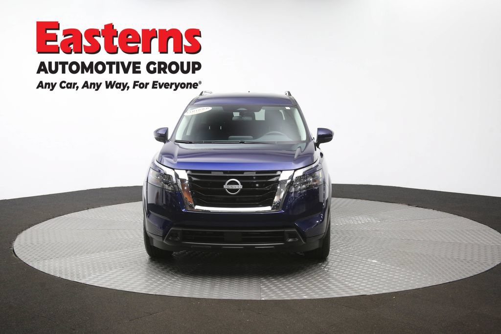 Used 2025 Nissan Pathfinder SV FWD image 52