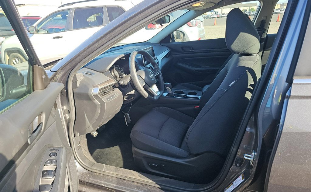 Used 2026 Nissan Altima 2.5 SV FWD image 7