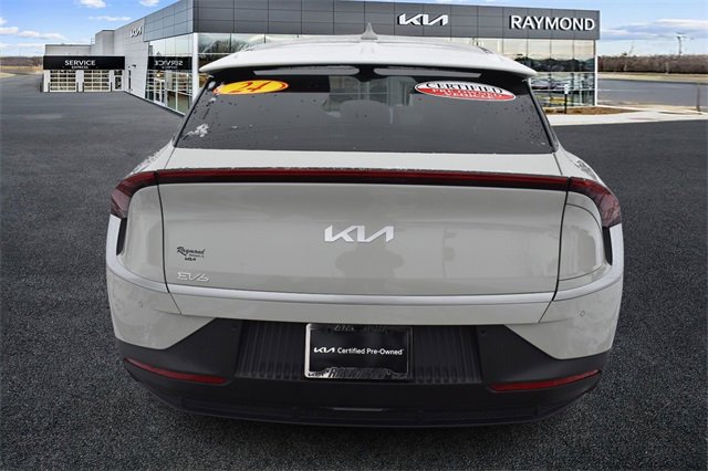 Used 2024 Kia EV6 Light image 4