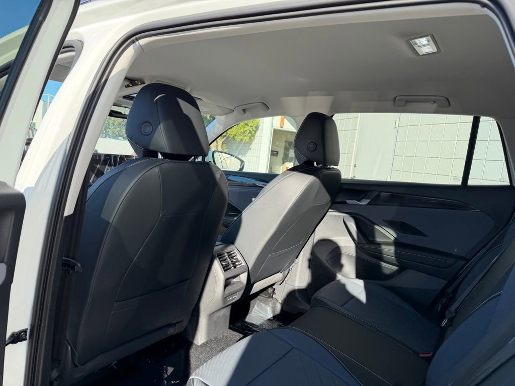 New 2026 Volkswagen Tiguan SE image 16