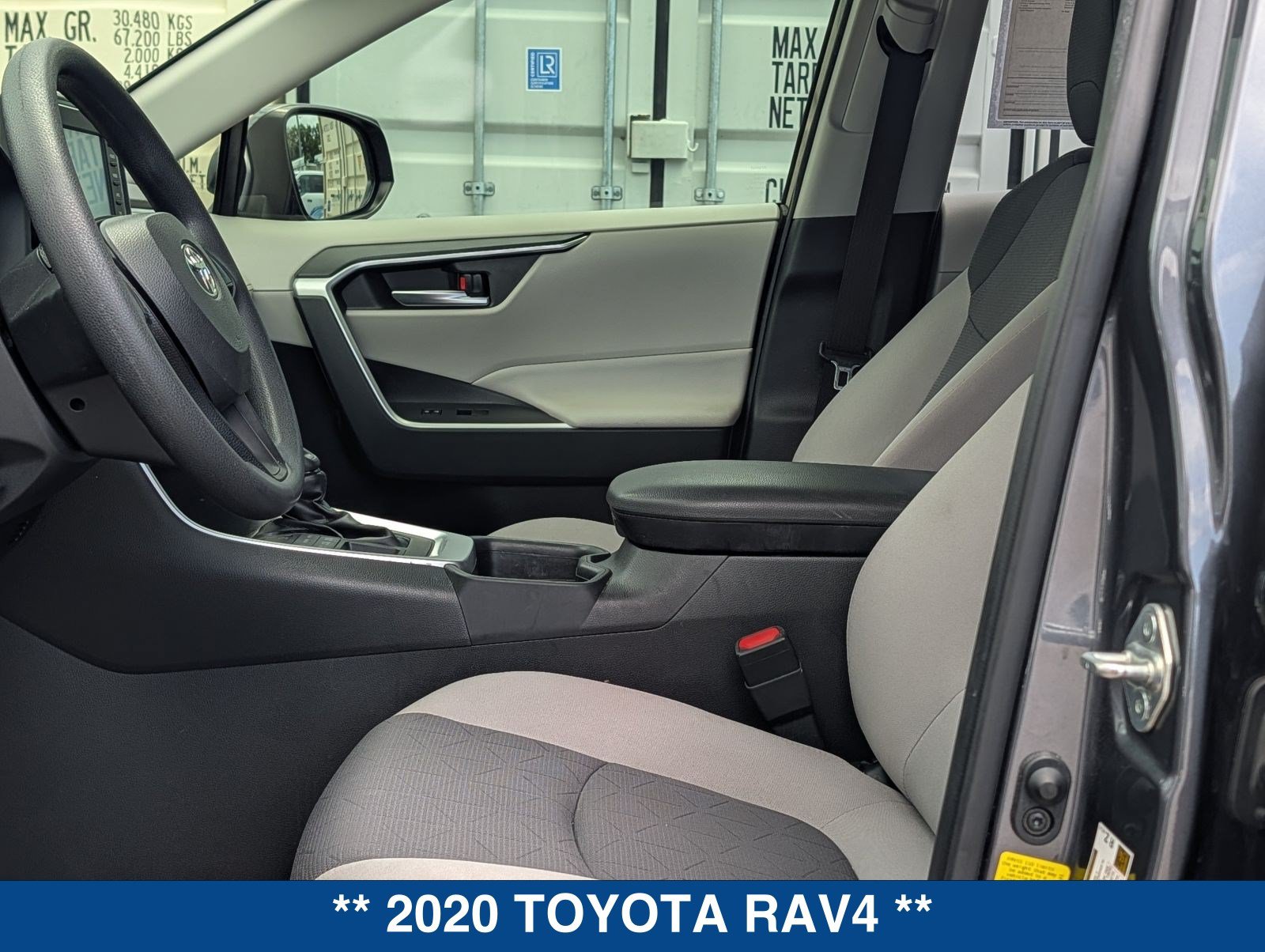 Used 2020 Toyota RAV4 XLE AWD/4WD image 21