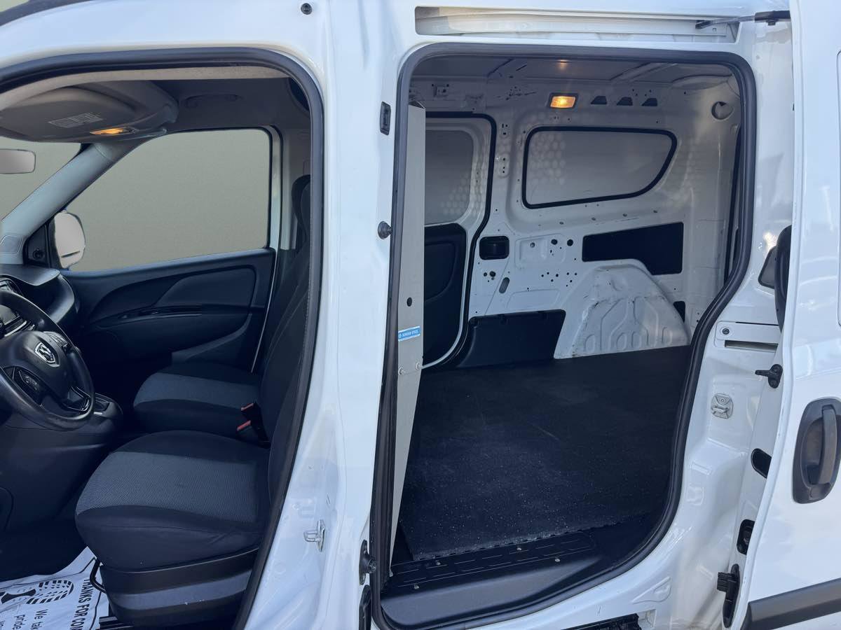 Used 2018 RAM ProMaster City Tradesman image 7