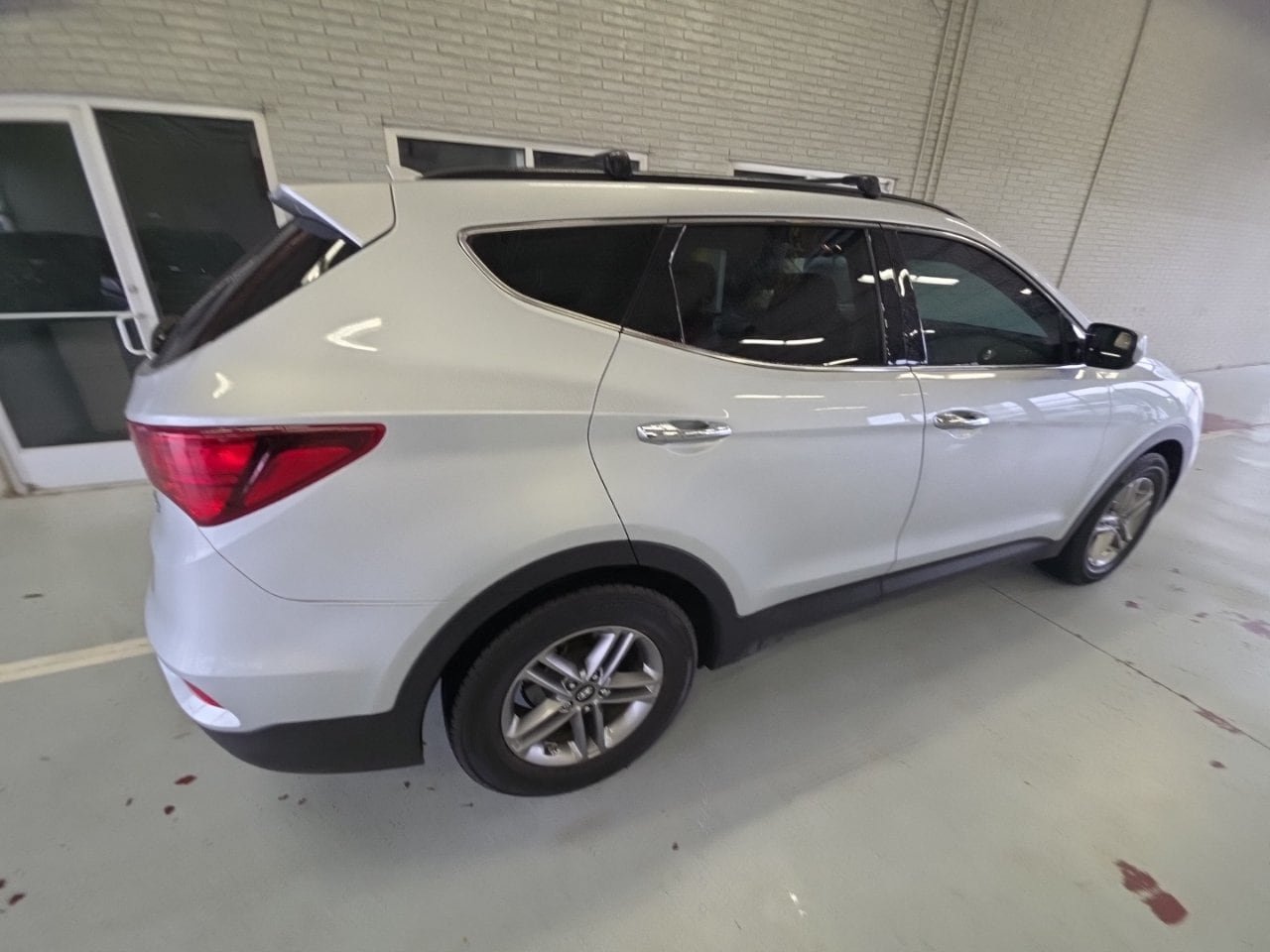 Used 2017 Hyundai Santa Fe Sport FWD image 4