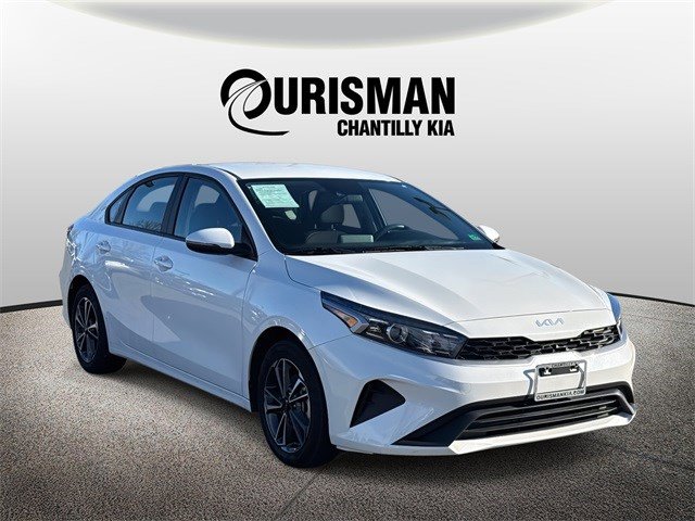 Used 2023 Kia Forte LXS w/ LXS Technology Package video 1