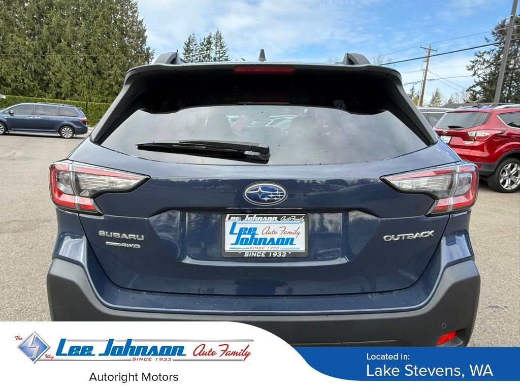 Used 2023 Subaru Outback Limited AWD/4WD image 4