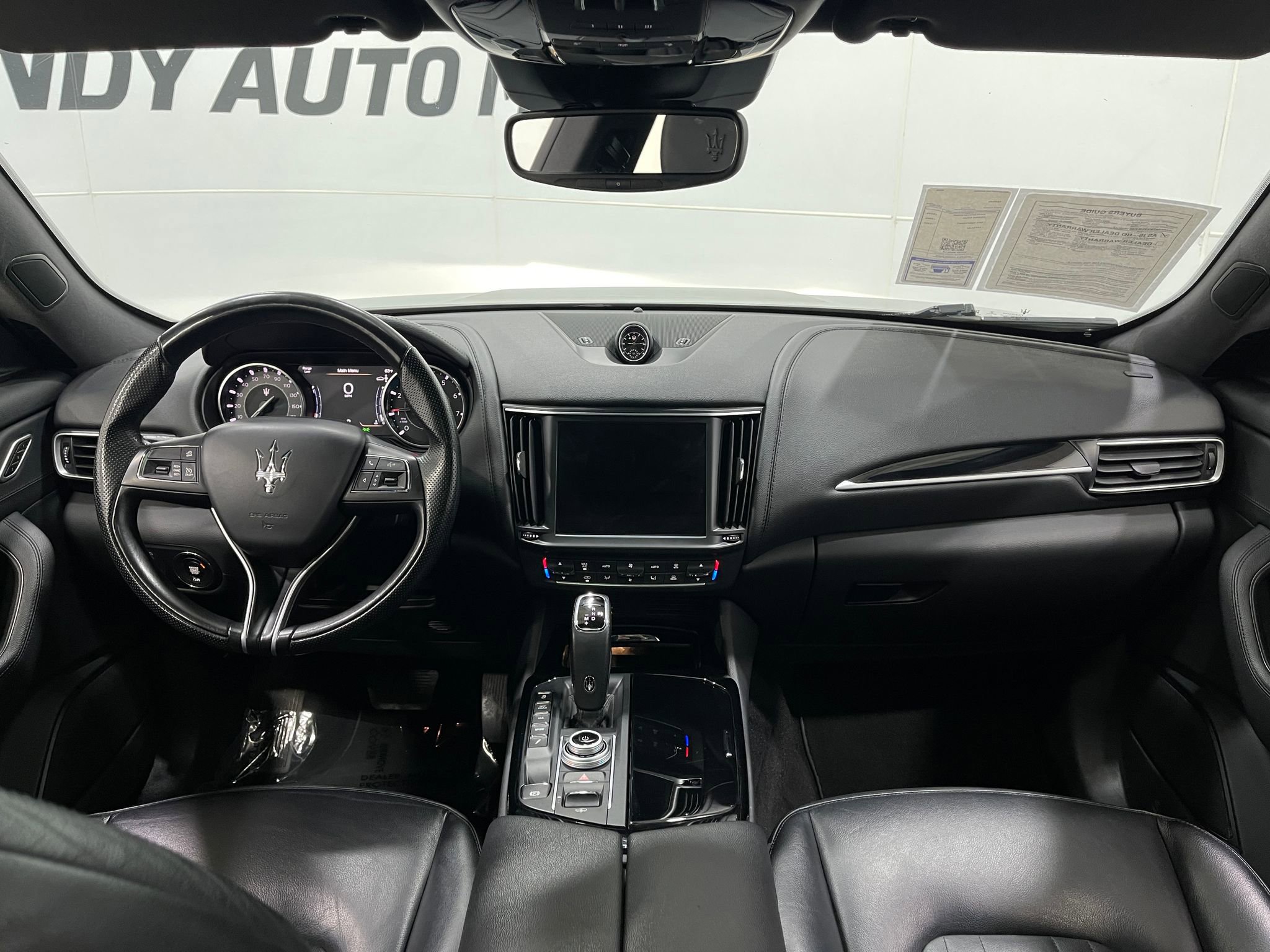 Used 2021 Maserati Levante image 17