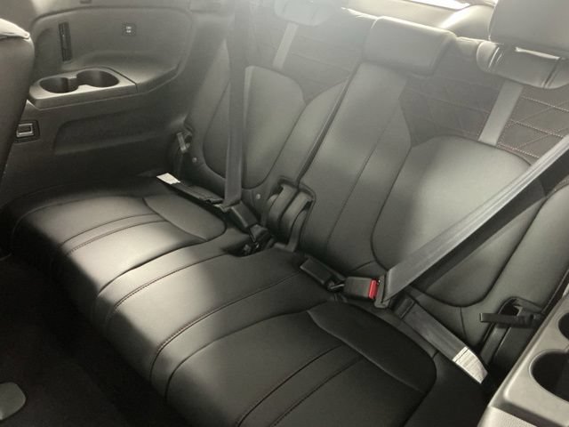 Certified 2026 Honda Pilot Black Edition image 15