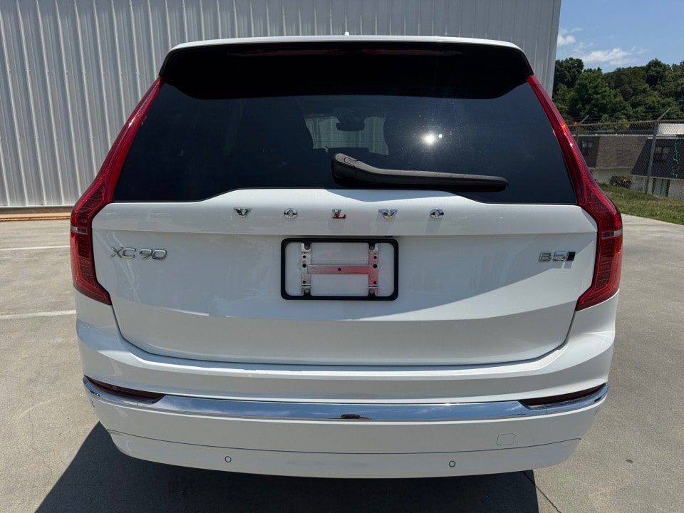 Certified 2025 Volvo XC90 B5 Core AWD/4WD image 14