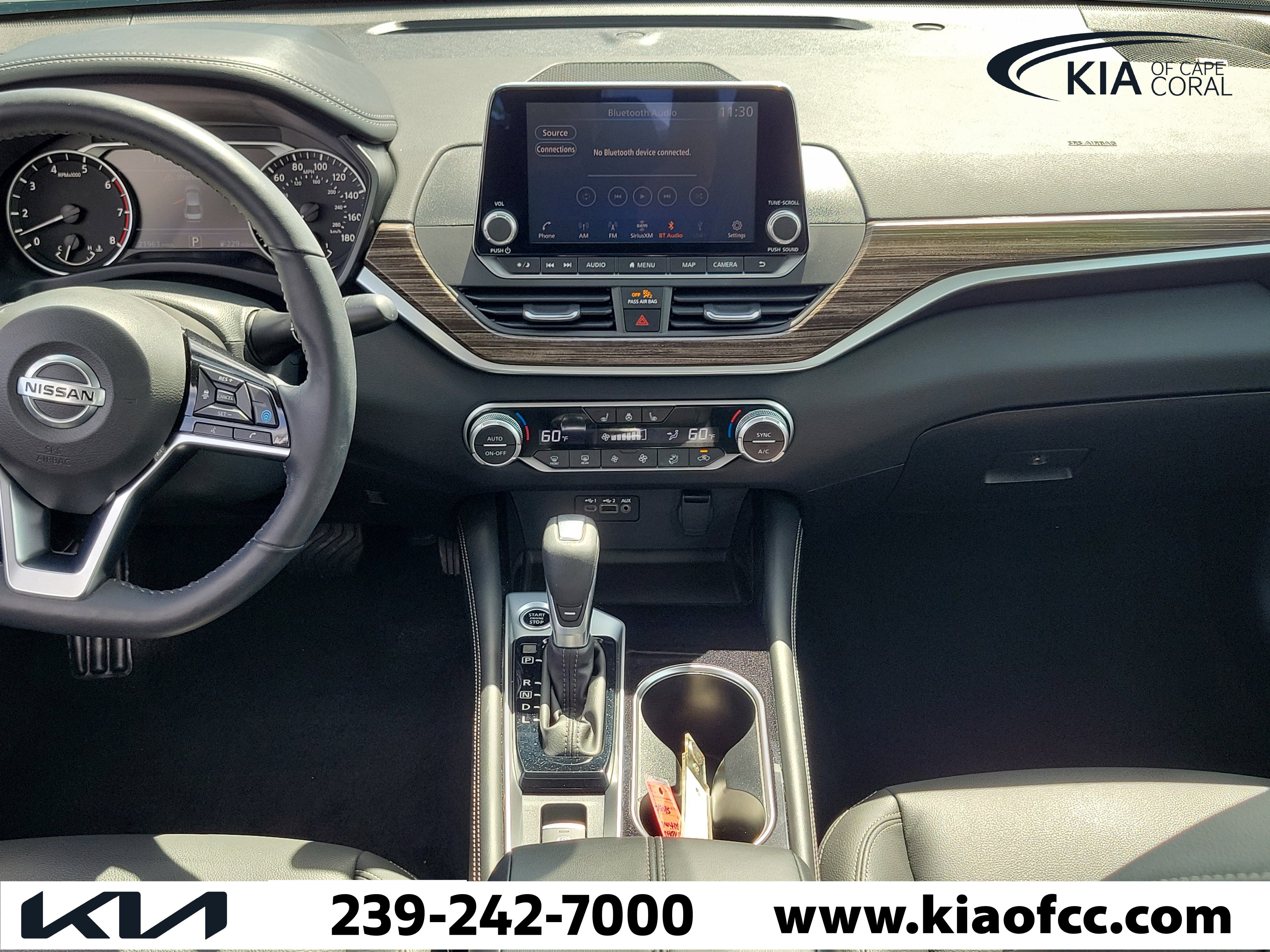 Used 2020 Nissan Altima 2.0 Platinum FWD image 19