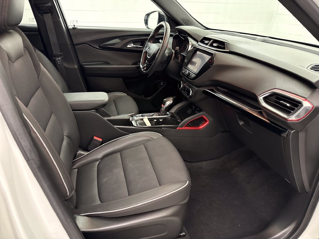 Used 2023 Chevrolet TrailBlazer RS w/ Sun and Liftgate Package AWD/4WD image 27