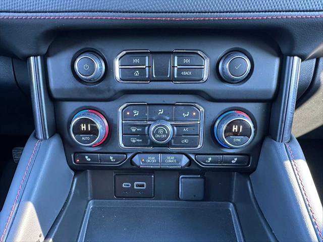 Used 2024 Chevrolet Suburban RST w/ Sport Performance Package image 31