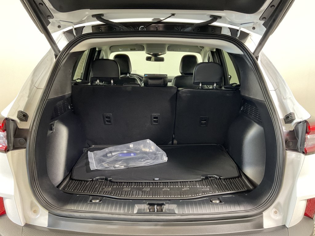 Used 2023 Ford Escape SE w/ PHEV Premium Package FWD image 20