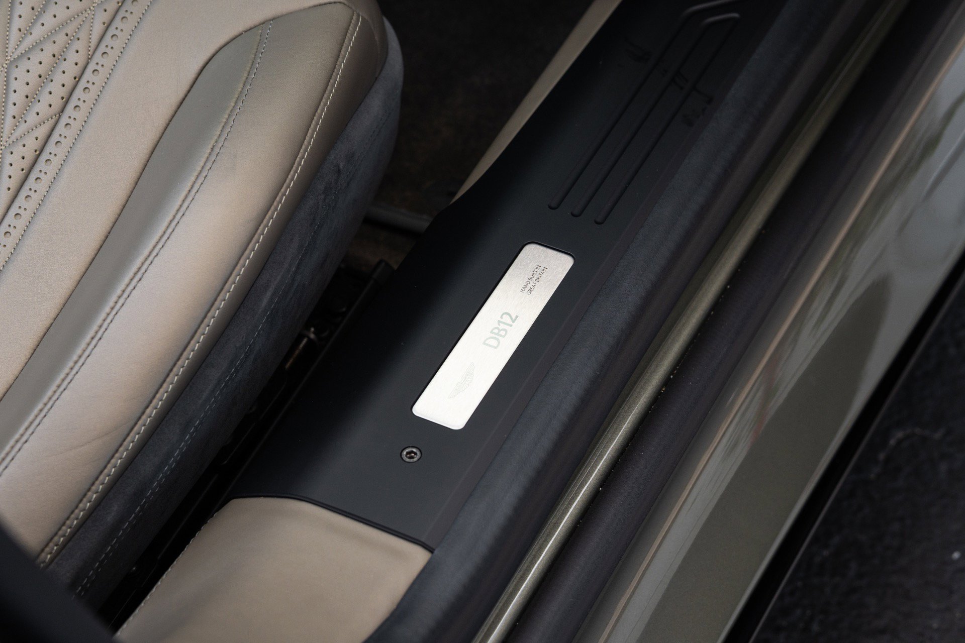 Used 2024 Aston Martin DB12 Convertible RWD image 56