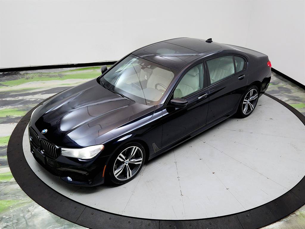 Used 2019 BMW 740i w/ M Sport Package RWD image 33