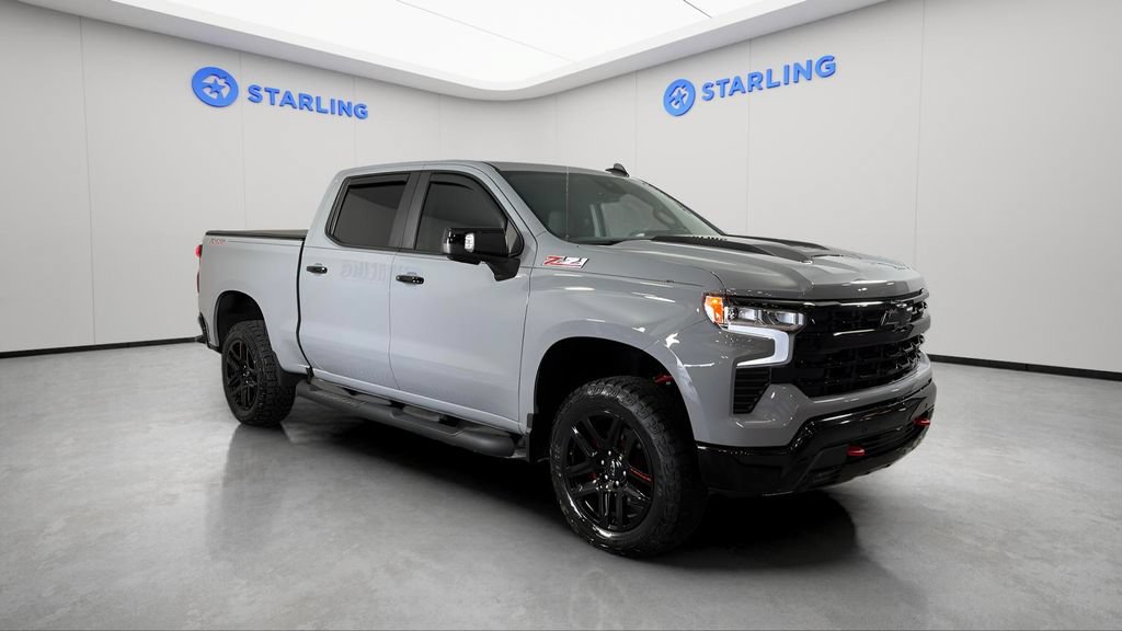Used 2024 Chevrolet Silverado 1500 LT Trail Boss w/ LT Trail Boss Premium Package AWD/4WD image 13
