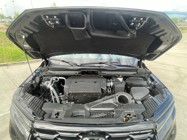 Used 2025 Honda Pilot Black Edition image 34