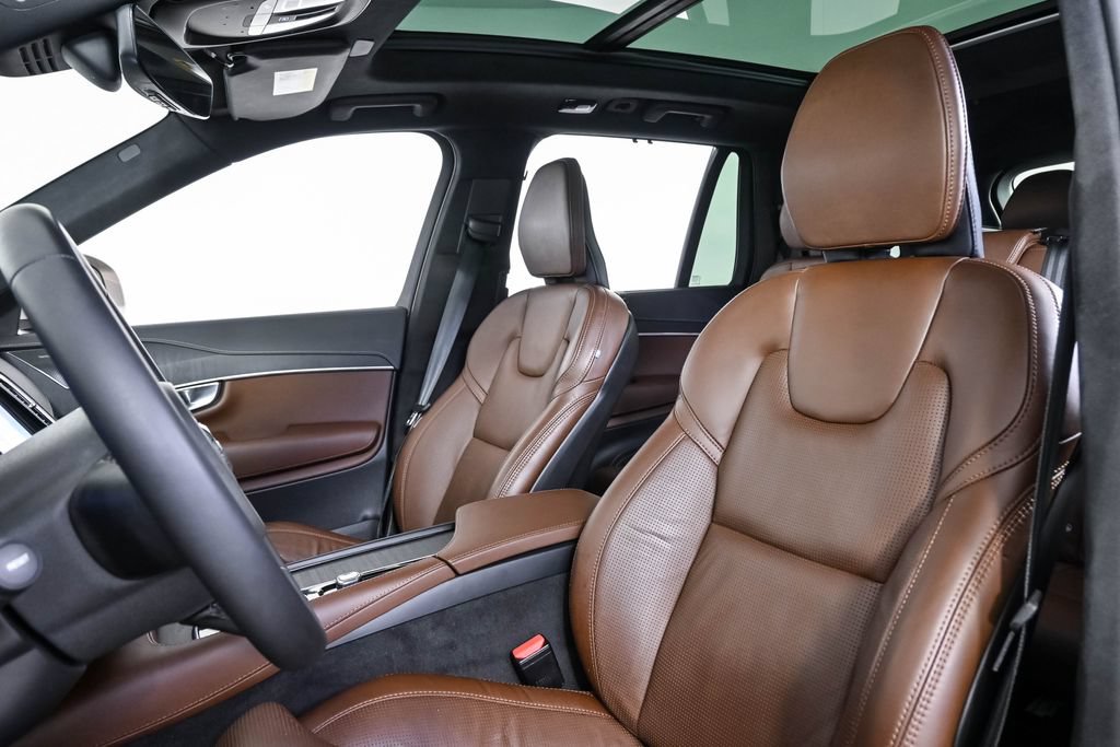 Certified 2024 Volvo XC90 B6 Ultimate w/ Lounge Package AWD/4WD image 7