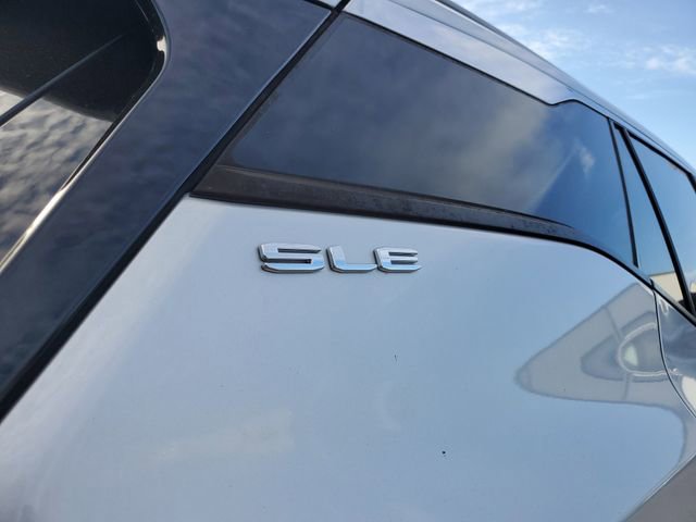 Used 2022 GMC Terrain SLE w/ Driver Convenience Package FWD image 8