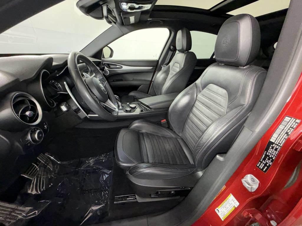 Used 2018 Alfa Romeo Stelvio Ti Sport AWD/4WD image 13