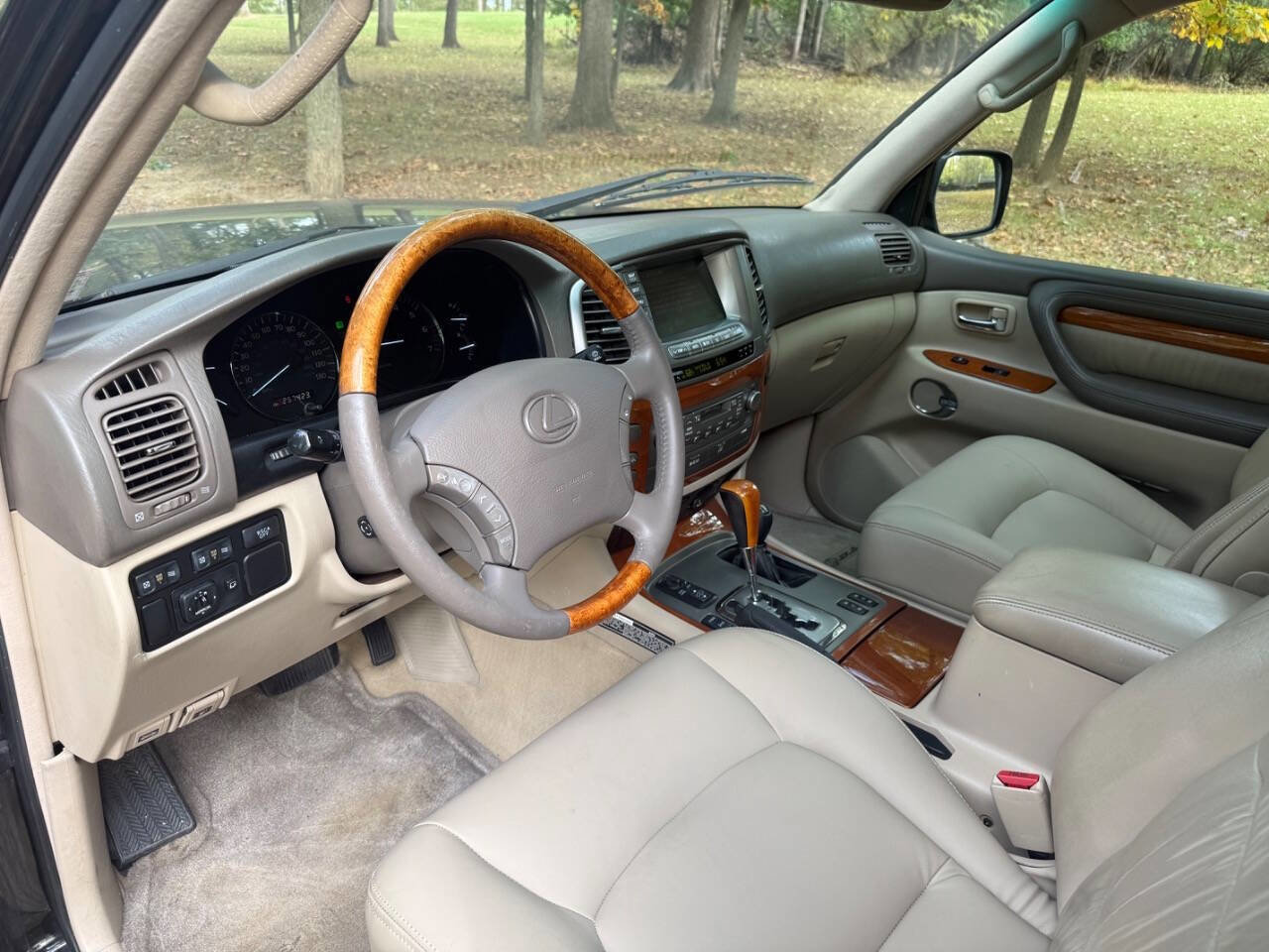 Used 2004 Lexus LX 470 4WD image 29