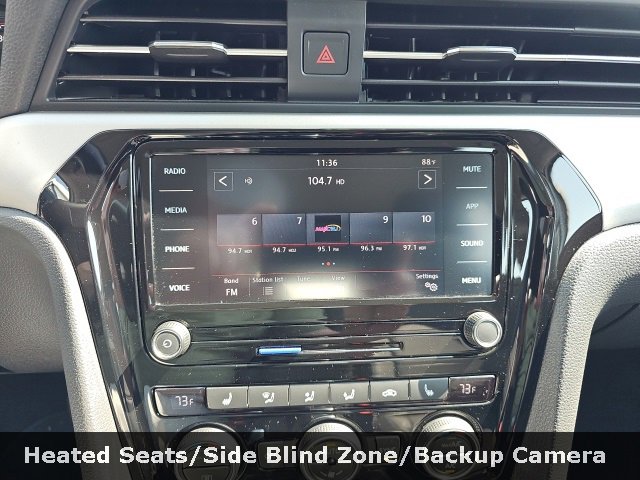 Used 2020 Volkswagen Passat 2.0T SE image 17