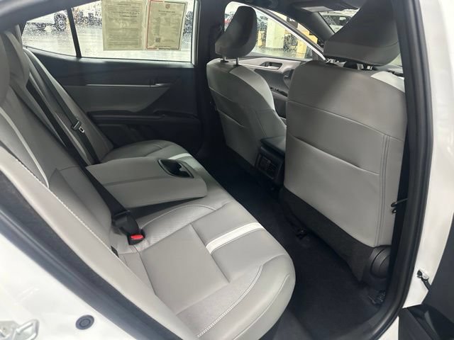 Used 2026 Toyota Camry SE FWD image 21