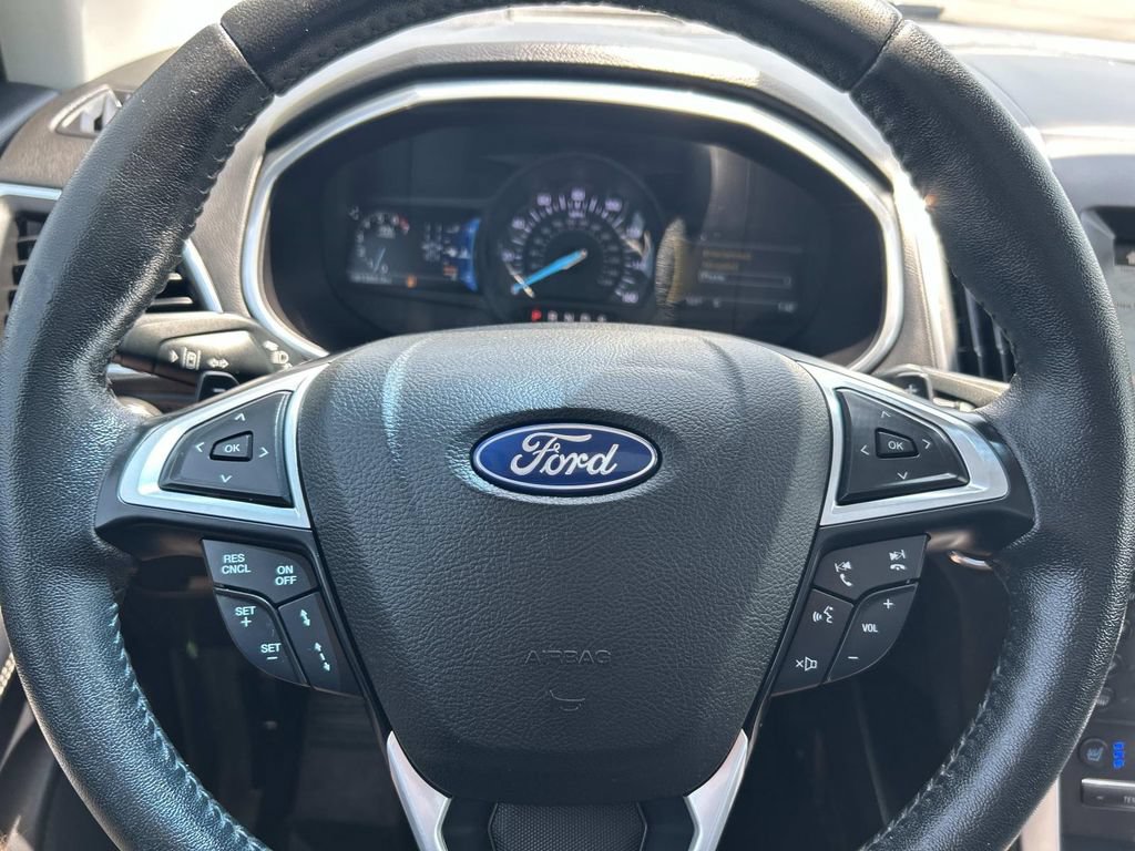 Used 2018 Ford Edge Sport w/ Equipment Group 401A AWD/4WD image 40