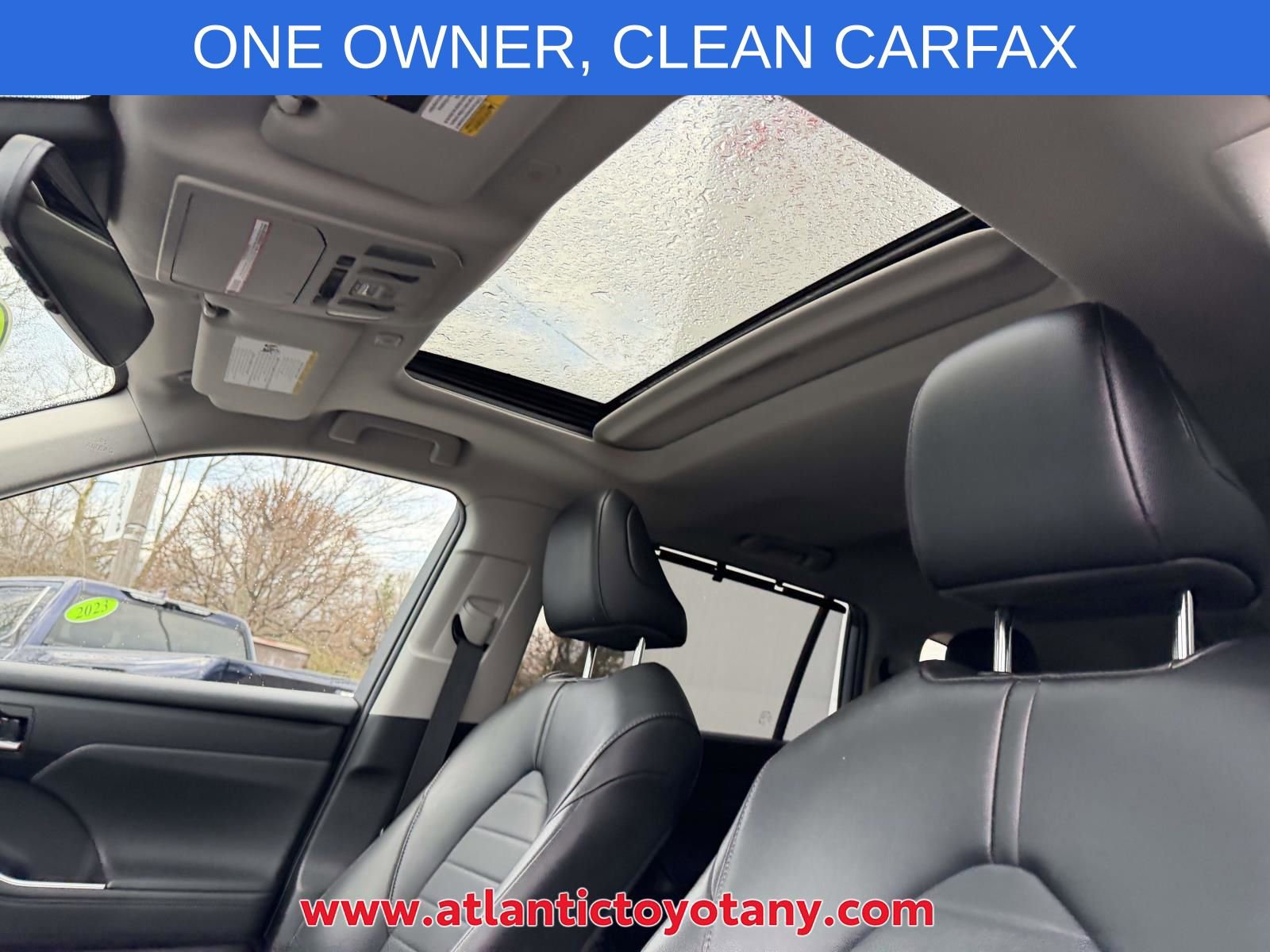 Used 2023 Toyota Highlander XLE AWD/4WD image 12