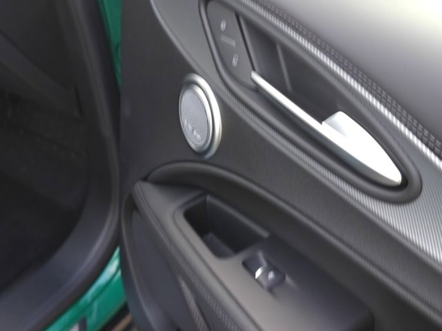 New 2026 Alfa Romeo Stelvio Sprint image 36