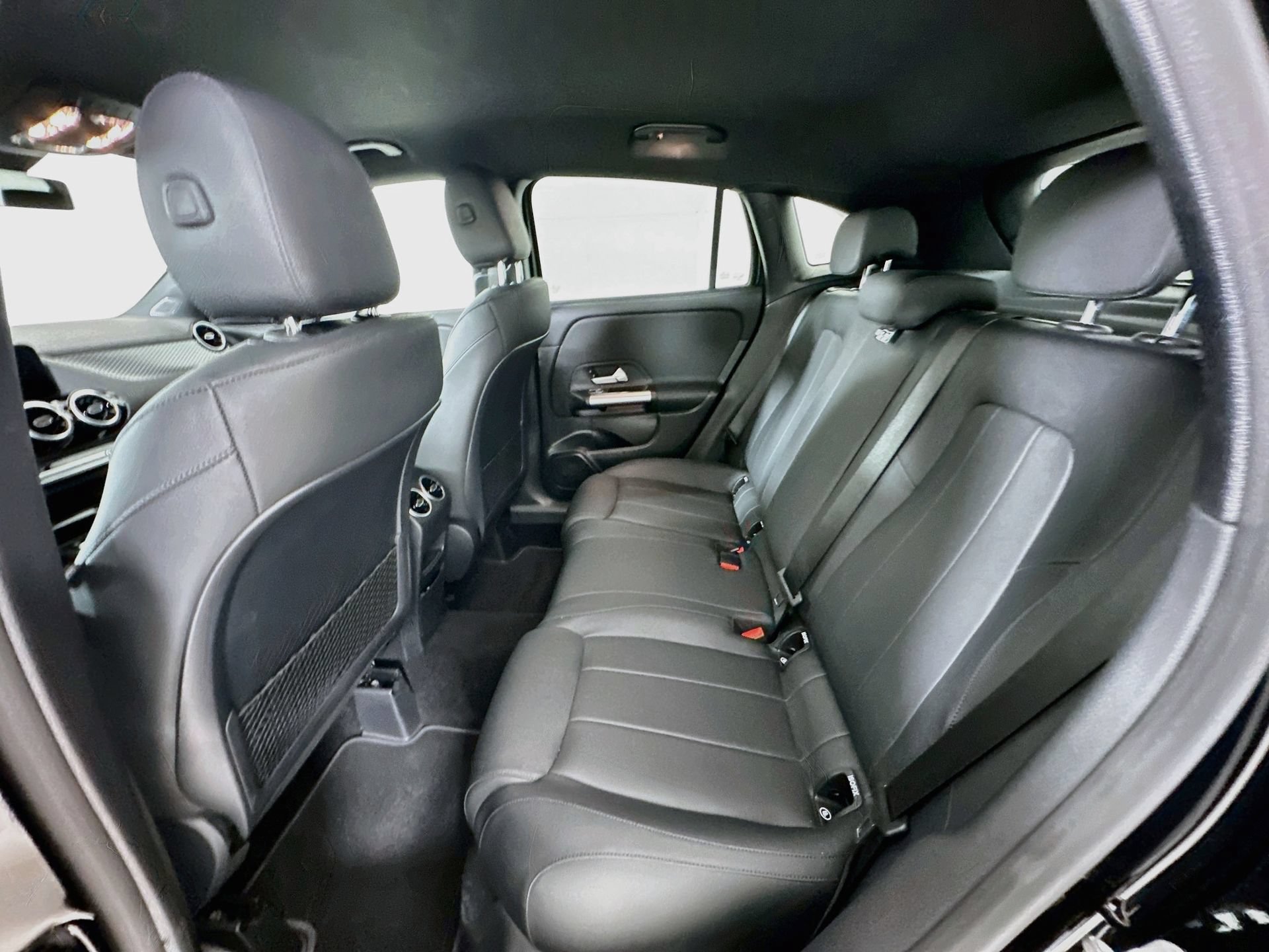 Certified 2025 Mercedes-Benz GLA 250 image 23