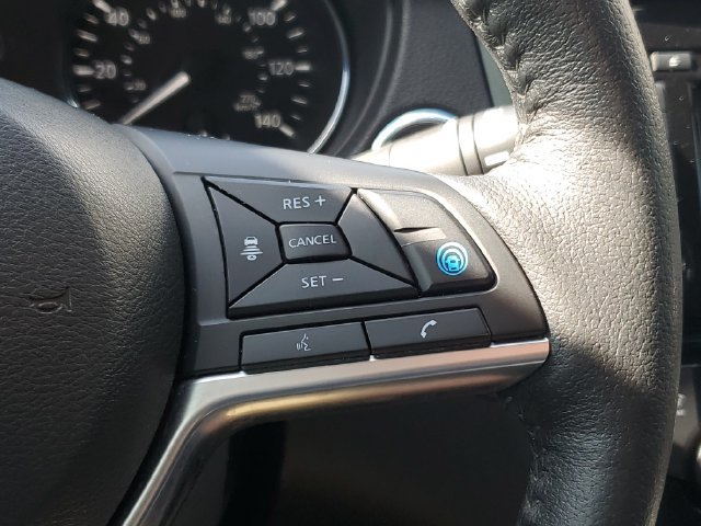 Used 2019 Nissan Rogue SL FWD image 26