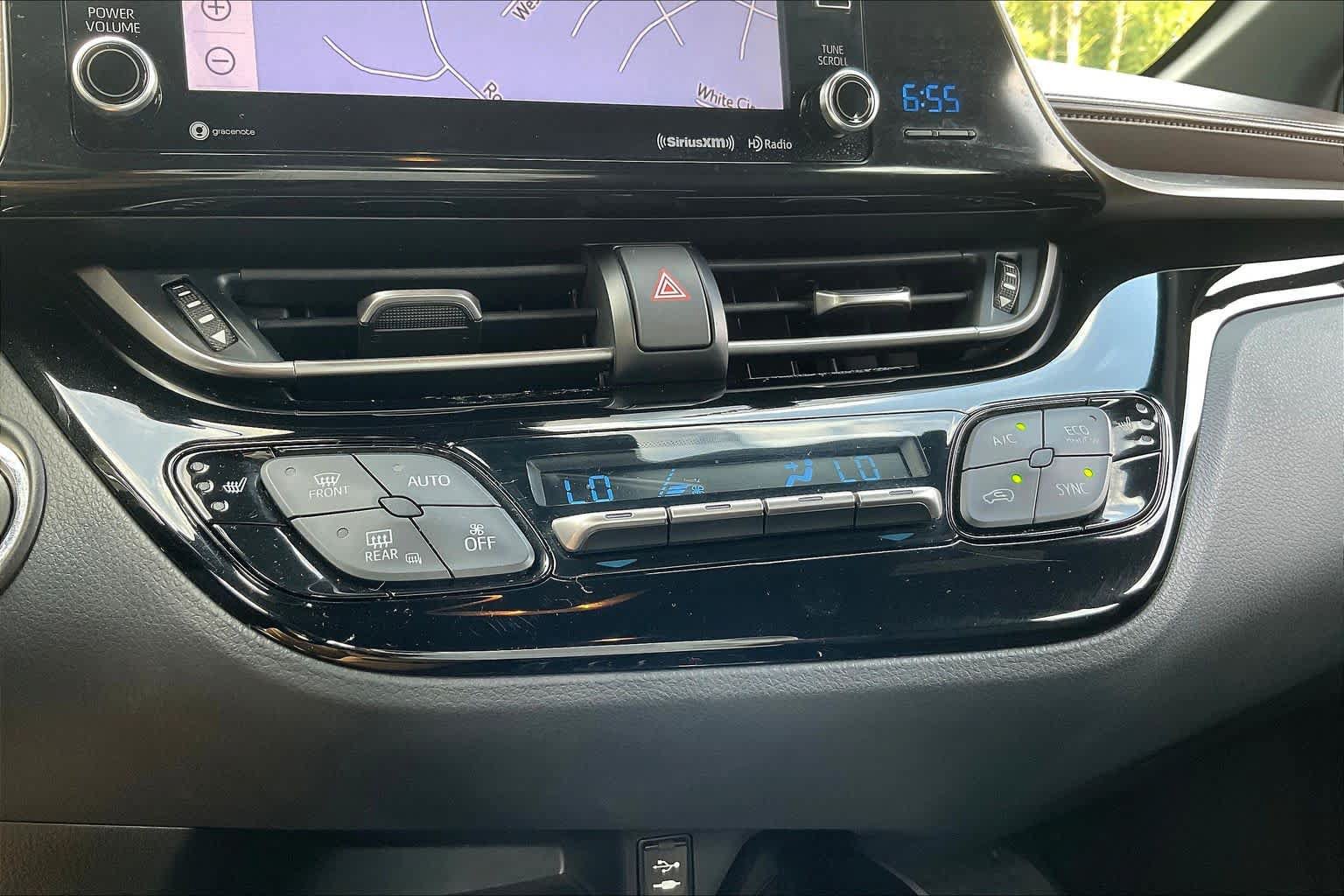 Used 2019 Toyota C-HR Limited FWD image 33