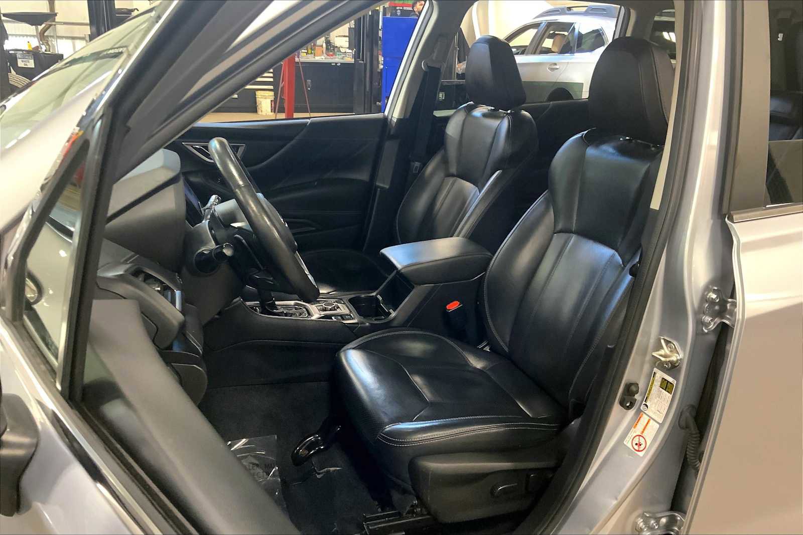 Used 2020 Subaru Forester Touring image 9