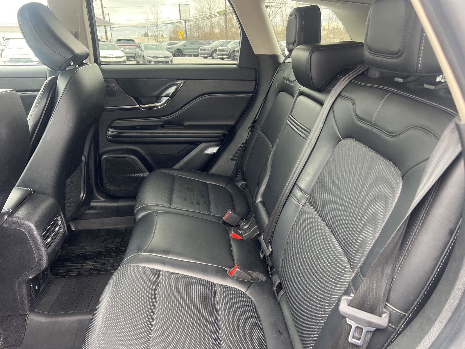 Used 2023 Lincoln Corsair AWD w/ Equipment Group 101A image 8